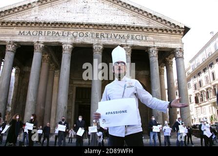 Rom, Italien. Oktober 2020. Rom, Protest von Catering-Mitarbeitern gegen die DCPM der Regierung zur Bekämpfung der Pandemie von Covid 19 Bild: Quelle: Independent Photo Agency/Alamy Live News Stockfoto