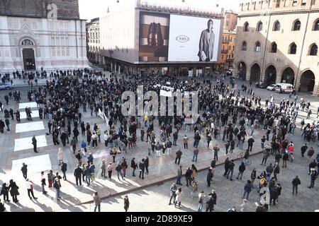 Bologna, Italien. Oktober 2020. BOLOGNA - Progesta maniitazione gestori locali bar ristoranti contro nuovo DPCM che obbliga alla chiusura alle ore 18 in piazza Maggiore - foto Michele Nucci /LM Credit: Independent Photo Agency/Alamy Live News Stockfoto