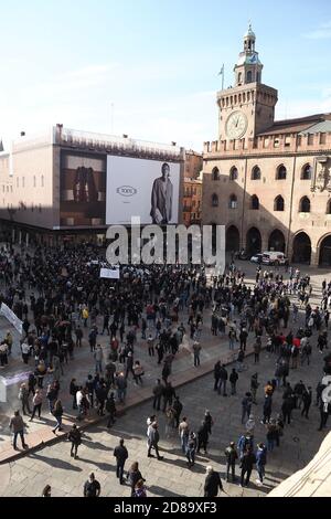 Bologna, Italien. Oktober 2020. BOLOGNA - Progesta maniitazione gestori locali bar ristoranti contro nuovo DPCM che obbliga alla chiusura alle ore 18 in piazza Maggiore - foto Michele Nucci /LM Credit: Independent Photo Agency/Alamy Live News Stockfoto