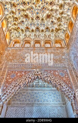 Innenansicht des Alhambra Palastes, HDR Bild Stockfoto