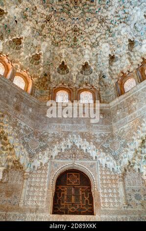 Innenansicht des Alhambra Palastes, HDR Bild Stockfoto