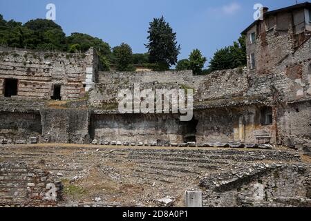 Brescia, Italien: Die Ruine des Kapitols von Brescia, das Kapitol von Brixia, ein Tempel, der der Verehrung der Kapitolinischen Triade -Jupiter,Juno und Mi gewidmet ist Stockfoto