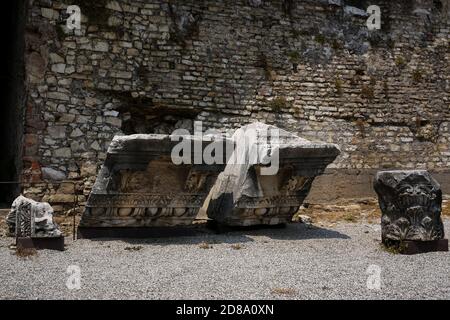 Brescia, Italien: Die Ruine des Kapitols von Brescia, das Kapitol von Brixia, ein Tempel, der der Verehrung der Kapitolinischen Triade -Jupiter,Juno und Mi gewidmet ist Stockfoto