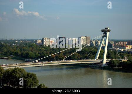 Brücke über die Donau in Bratislava in der Slowakei 11.9.2020 Stockfoto