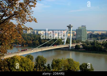 Brücke über die Donau in Bratislava in der Slowakei 11.9.2020 Stockfoto