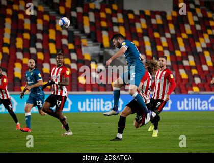 Brentford Community Stadium, London, Großbritannien. Oktober 2020. English Football League Championship Football, Brentford FC gegen Norwich City; KÖNNEN SIE DIESE BILDUNTERSCHRIFT sehen Kredit: Action Plus Sports/Alamy Live News Stockfoto