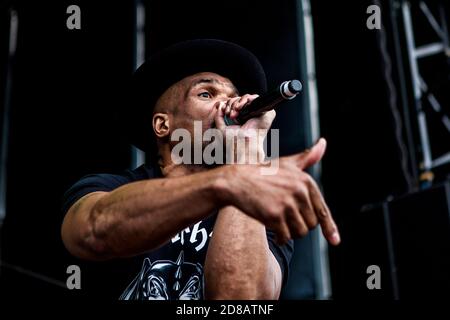 Odense, Dänemark. Juni 2017. Die amerikanische Rap-Gruppe Run-DMC spielt ein Live-Konzert während des dänischen Musikfestivals Tinderbox 2017 in Odense. Hier ist Rappere Darryl McDaniels aka DMC live auf der Bühne zu sehen. (Foto: Gonzales Photo - Lasse Lagoni). Stockfoto