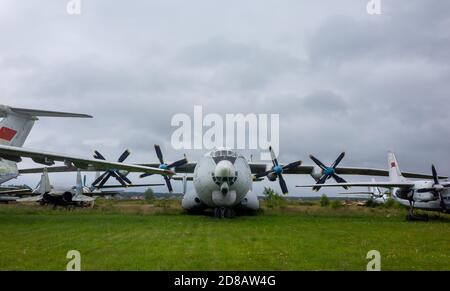 18. Juli 2018, Region Moskau, Russland. Sowjetisches Militärtransportflugzeug Antonov an-22 'Antei' im Zentralen Museum der russischen Luftwaffe in Monin Stockfoto