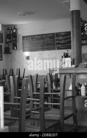 Schweiz/Zürich: Die 2. Corona Virus Welle schlägt das Restaurant Stockfoto