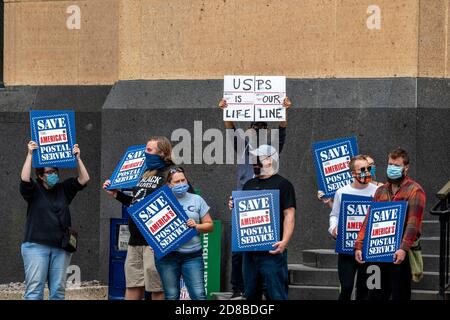 Minneapolis, Minnesota. Postarbeiter sammeln sich, um zu fordern, dass der Kongress handeln, um die Post zu retten. Stockfoto