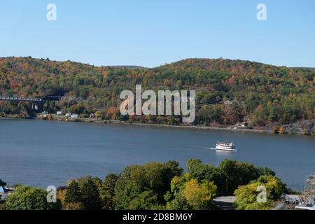 Blick auf das hudson Valley vom Gehweg über den hudson, NY Stockfoto