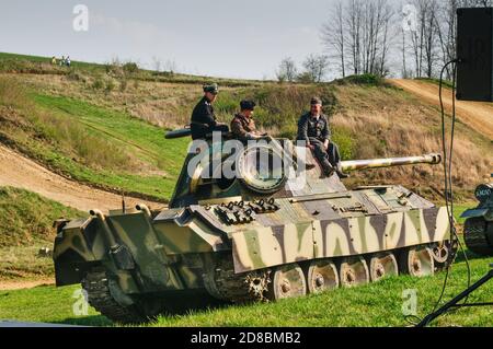 Glogow, Polen 7. April 2019 - Wiederaufbau der Schlacht von Der zweite Weltkrieg,Inszenierung des 74. Jahrestages der Kampf um Glogow von 1945 Stockfoto