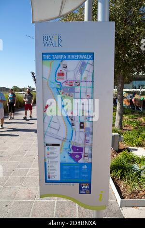 Der Curtis Hixon Waterfront Park am Tampa Riverwalk in Tampa, Florida, USA. Stockfoto