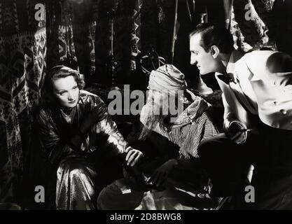 Marlene Dietrich, Basil Rathbone, John Carradine, 'The Garden of Allah' (1936) United Artists / Aktenzeichen # 34000-789THA Stockfoto