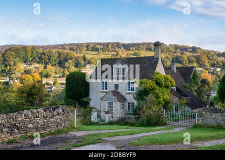 Sheepscombe Dorf am späten Nachmittag Herbstlicht. Sheepscombe, Cotswolds, Gloucestershire, England Stockfoto