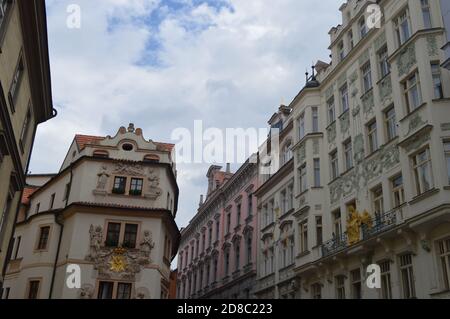 Blick auf Hotel U Zlate Studny in Prag, Tschechisch Stockfoto