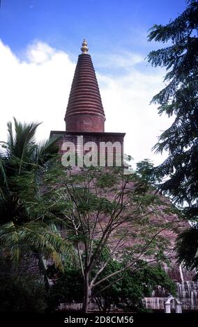 Jetavanaramaya Dagoba ist ein Stupa, oder buddhistische Reliquiendenkmal, befindet sich in den Ruinen des Jetavana Klosters in der alten buddhistischen Heiligen Stadt Anuradhapura, Sri Lanka Stockfoto