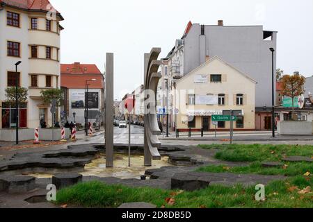 Die neue Jakob-Böhme-Skulptur im Zentrum von Zgorzelec Stockfoto