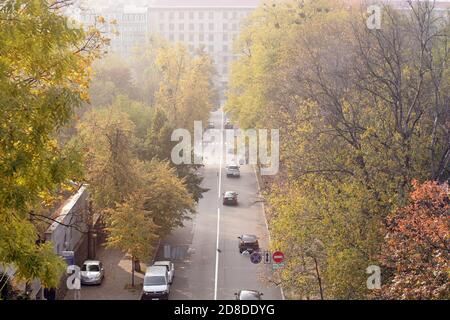 Nicht exklusiv: KIEW, UKRAINE - 28. OKTOBER 2020 - EINE Straße ist in Kiew, der Hauptstadt der Ukraine, abgebildet. Stockfoto