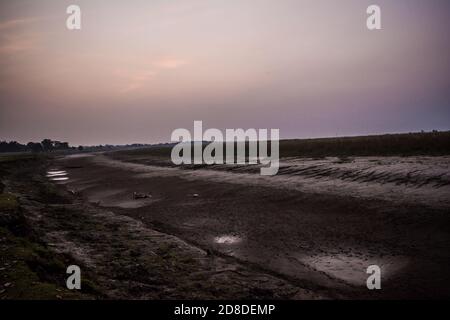 Brahmaputra Fluss, genannt Luit, Dilao in Assam. Trockener Brahmaputra Fluss bei golaghat, Assam Stockfoto