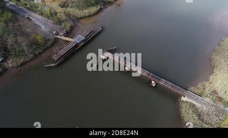 Luftaufnahme der von Hand betriebenen Eisenbahnbrücke auf South River, South River, NJ Stockfoto