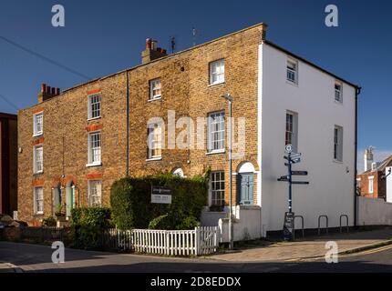 Großbritannien, Kent, Whitstable, Terry’s Lane, Terrasse von 4 Backsteinbauten georgianischen Eigenschaften Stockfoto