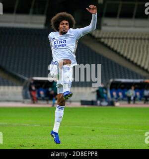 ATHEN, GRIECHENLAND - 29. OKTOBER: Hamza Choudhury aus Leicester City feiert sein eigenes Tor, Zweiter für sein Team während des UEFA Europa League Group G-Etappensiegs zwischen AEK Athen und Leicester City im Athener Olympiastadion am 29. Oktober 2020 in Athen, Griechenland. (Foto nach MB-Medien) Stockfoto