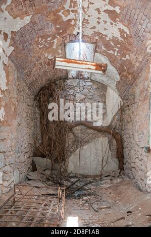 Eine typische Gefängniszelle im Eastern State Penitentiary. Foto von Liz Roll Stockfoto