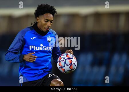 BERGAMO, ITALIEN - 27. OKTOBER: Johan Mojica von Atalanta BC vor dem UEFA Champions League Spiel zwischen Atalanta Bergamo und Ajax am 21. Oktober 2020 in Amsterdam, Niederlande (Foto: Gerrit van Keulen/Orange Pictures) Stockfoto