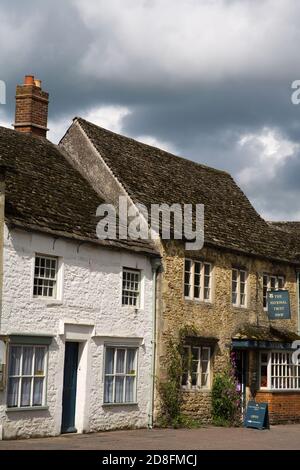 High Street, Lacock Dorf Cotswolds District, Grafschaft Wiltshire, England Stockfoto