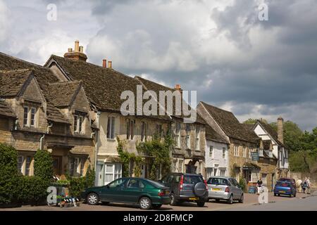 High Street, Lacock Dorf Cotswolds District, Grafschaft Wiltshire, England Stockfoto