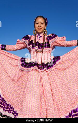 Folkloristische Tänzerin, Tucson Rodeo Parade, Tucson, Arizona, USA Stockfoto