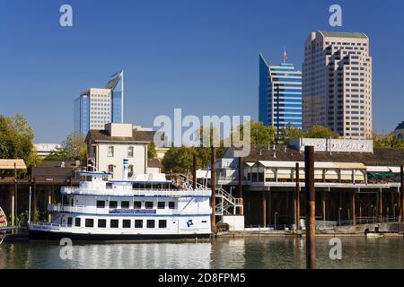 Kaiserin Hornblower Ausflugsboot auf dem Sacramento River, alte Stadt Sacramento, Kalifornien, USA Stockfoto