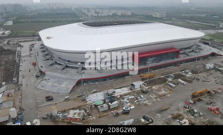 Luftaufnahme des Pudong Fußballstadions, wo die League of Legends Weltmeisterschaft in Shanghai, China, 18 September 2020 stattfinden wird. Stockfoto