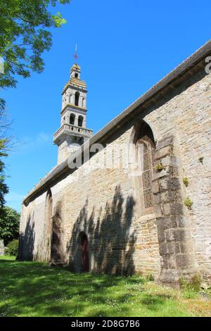 Outdoor von Notre Dame de Kersaint Kapelle in Kersaint Stockfoto
