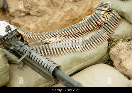 Vietnam war Ära M60 Maschinengewehr mit Schussriemen. Stockfoto