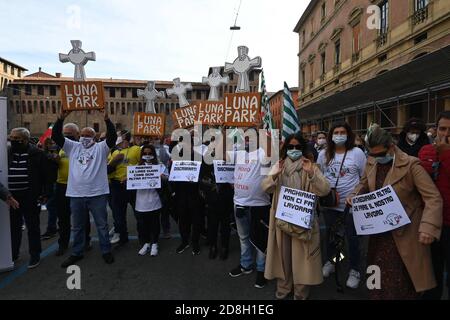 Bologna, Italien. Oktober 2020. Bologna - proteste Manifest dei lavoratori dello spettacolo, contro le nuove restrizioni per contenere la diffusione del COVID-19 (Bologna - 2020-10-30, gianni schicchi) p.s. la foto e' utilizzabile nel rispetto del contesto in cui e' stata scattata, e senza intento diffamatorio del decorreso delle presentate Credit: One Independent Photo Agency/Alamy Live News Stockfoto