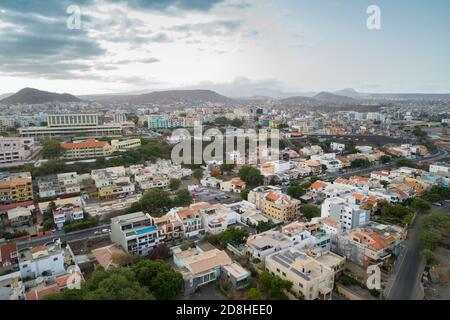 Praia ist die weitläufige Küstenhauptstadt von Cabo Verde auf der Insel Santiago. Stockfoto