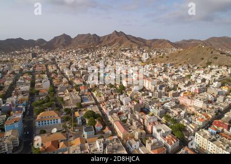 Mindelo ist die lebendige, farbenfrohe Hauptstadt von Sao Vicente, Cabo Verde. Stockfoto