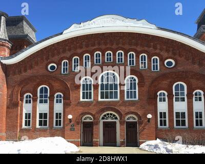 Erhaltene Fassade der Avery Hall am Vogelstein Center for Drama and Film, Vassar College, Poughkeepsie, New York, USA Stockfoto