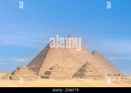 Die Pyramiden von Khepre und Khufu, Gizeh Nekropolis (UNESCO-Welterbeliste, 1979), Ägypten. Ägyptische Zivilisation, altes Königreich, Dynastie IV. Stockfoto