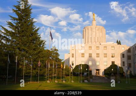 State Capitol Gebäude in Salem Stockfoto