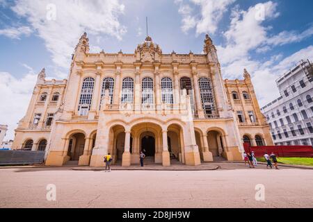 Das Museum der Revolution - Museo de la Revolución. Das Museum befindet sich im ehemaligen Präsidentenpalast aller kubanischen Präsidenten. Es wurde die Stockfoto