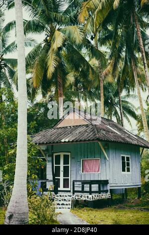 Kleine Hütte Bungalow Unterkunft in Far East Resort auf Koh Kood Island, Thailand Stockfoto