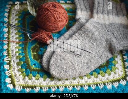 Gestrickte Wollsocken Stockfoto