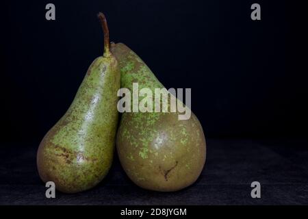 Zwei Birnen Stockfoto
