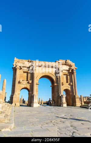 Timgad, Batna/Algerien - 10/11/2020: Die Ruinen der antiken Stadt Timgad (Thamugas), erbaut um 100 v. Chr. in der Region Aures. Stockfoto