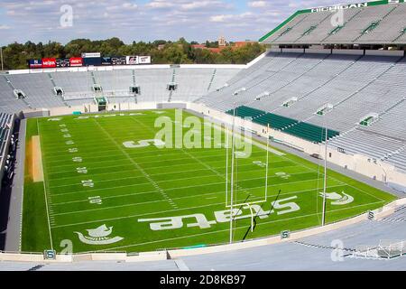 Leeres Fußballfeld der Michigan State University oder Stadion Spartan Stadium Stockfoto