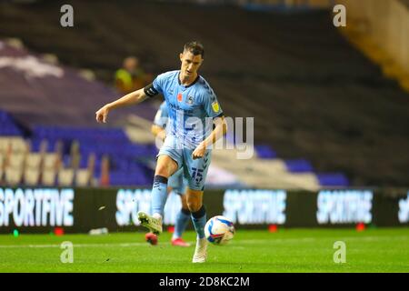 Birmingham, Großbritannien. Oktober 2020. Dominic Hyam von Coventry City während des Sky Bet Championship Matches zwischen Coventry City und Reading in St Andrews, Birmingham, England am 30. Oktober 2020. Foto von Nick Browning/Prime Media Images. Kredit: Prime Media Images/Alamy Live Nachrichten Stockfoto