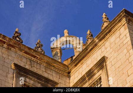 Fragment des Sponza Palastes in Dubrovnik, Kroatien, bei Sonnenuntergang Stockfoto